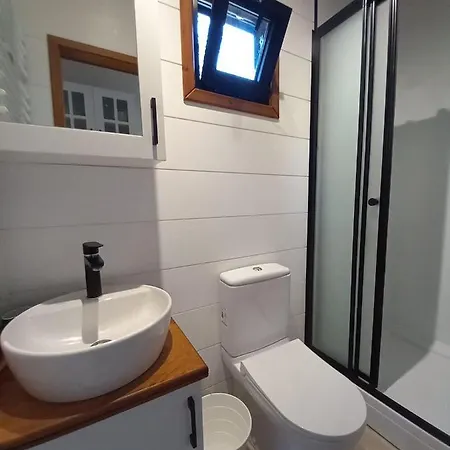 Сasa de vacaciones Lovely Tiny House Surrounded By Olive Trees Near Beach In Ayvacik
