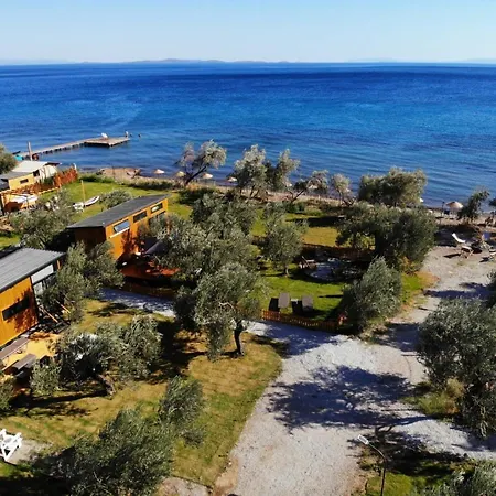 Lovely Tiny House Surrounded By Olive Trees Near Beach In Ayvacik Сasa de vacaciones Küçükkuyu